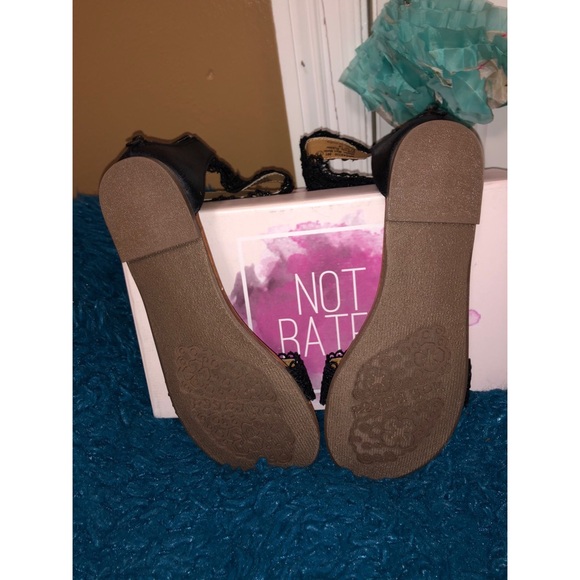 ❤️ S O L D❤️ Brand New Not Rated Sandals🖤:) - Picture 2 of 4